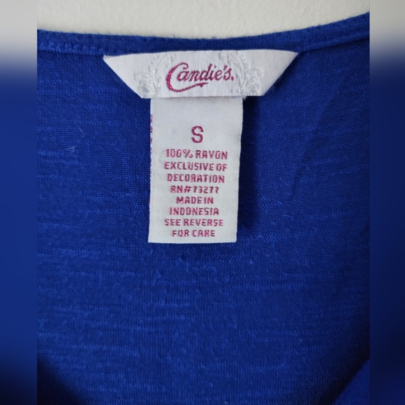 Candie’s Royal Blue Ruffle Front Short Sleeve Blouse – Size Small - Picture 2 of 3